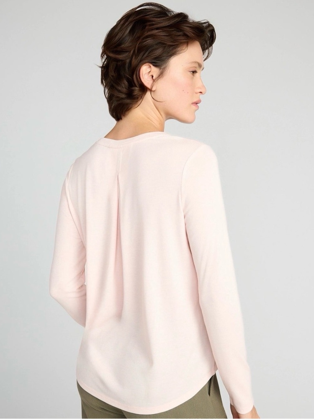 Mondetta Long-Sleeve Scoop-Back Top in Pale Pink